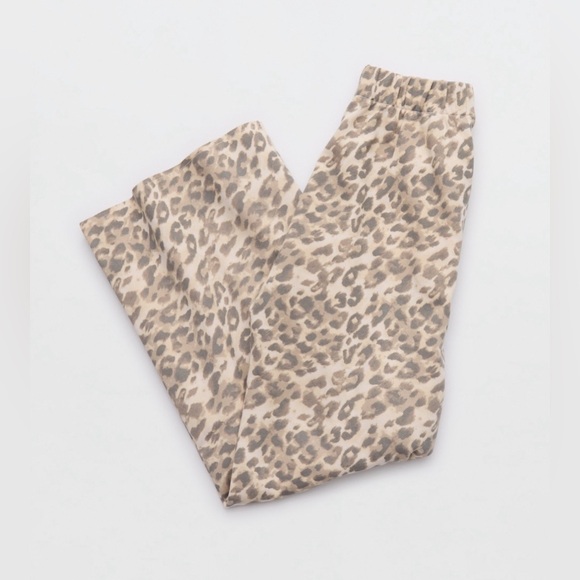 SOLD. Aerie Leopard Print Wide-Leg Pants - Picture 4 of 6